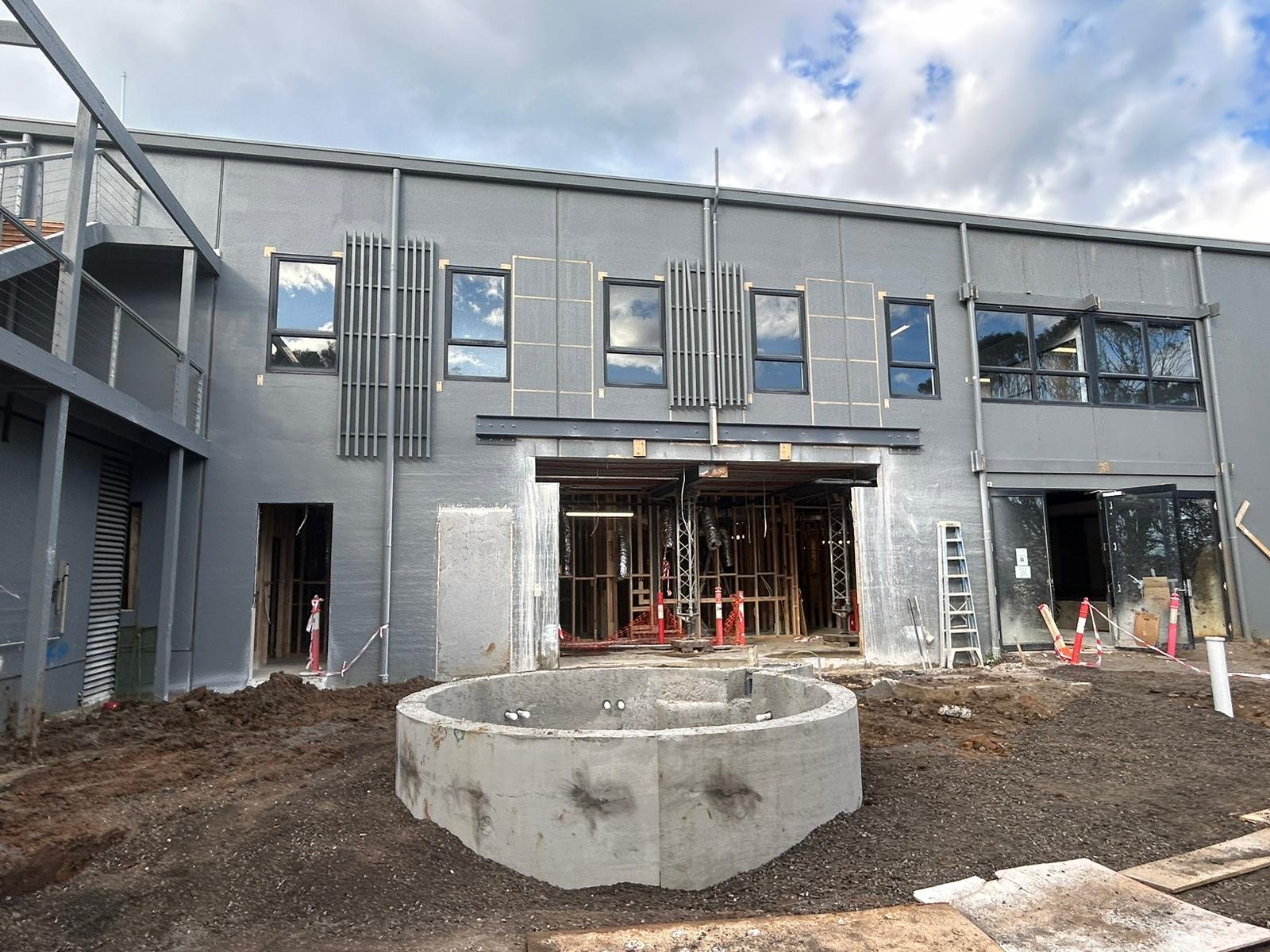 Enhancing Construction Projects in Apollo Bay: Concrete Cutting, Robotic Demolition, and Core Drilling